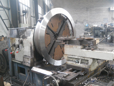 Large lathe